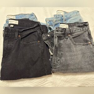 Abercrombie & Fitch Women's 90sStraight Leg Jeans lot